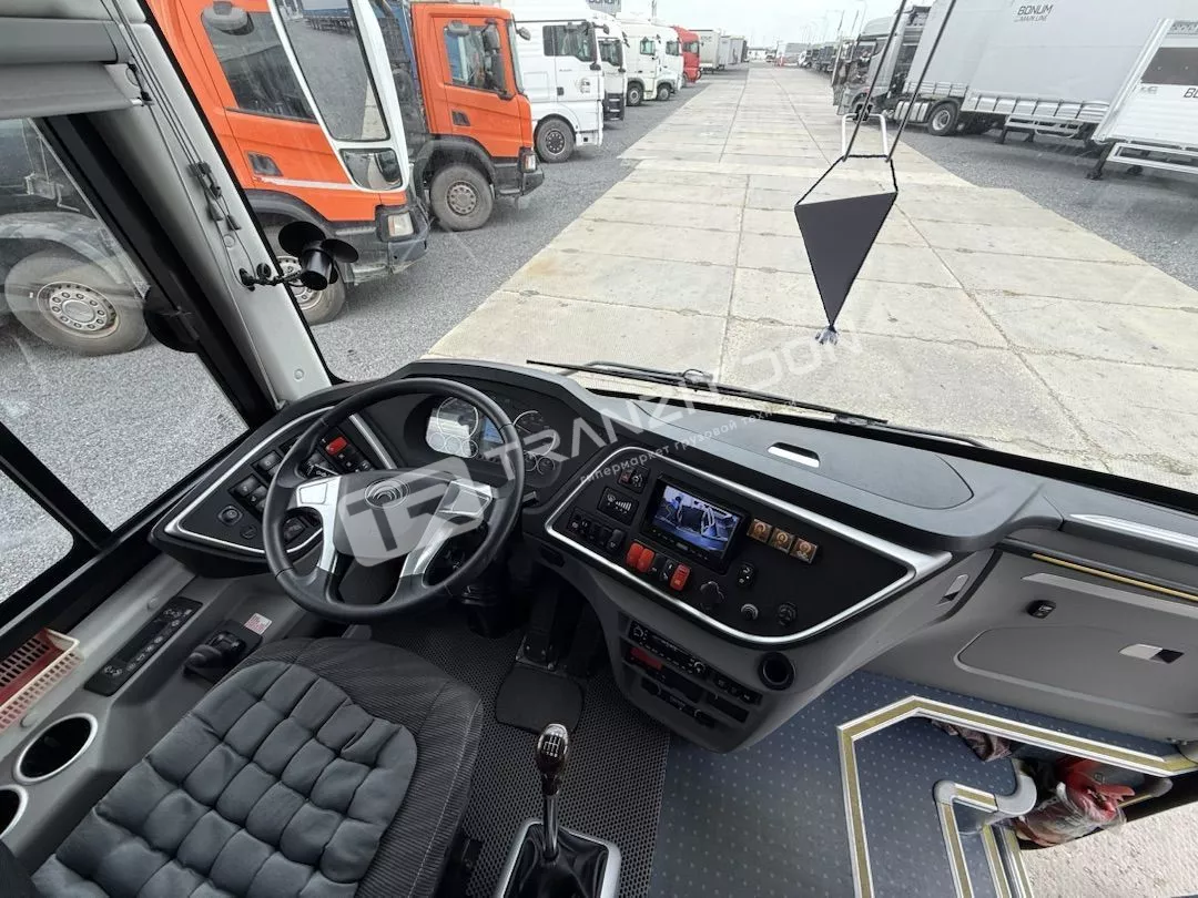 Автобус  YUTONG ZK6122H9 Арт: 2723